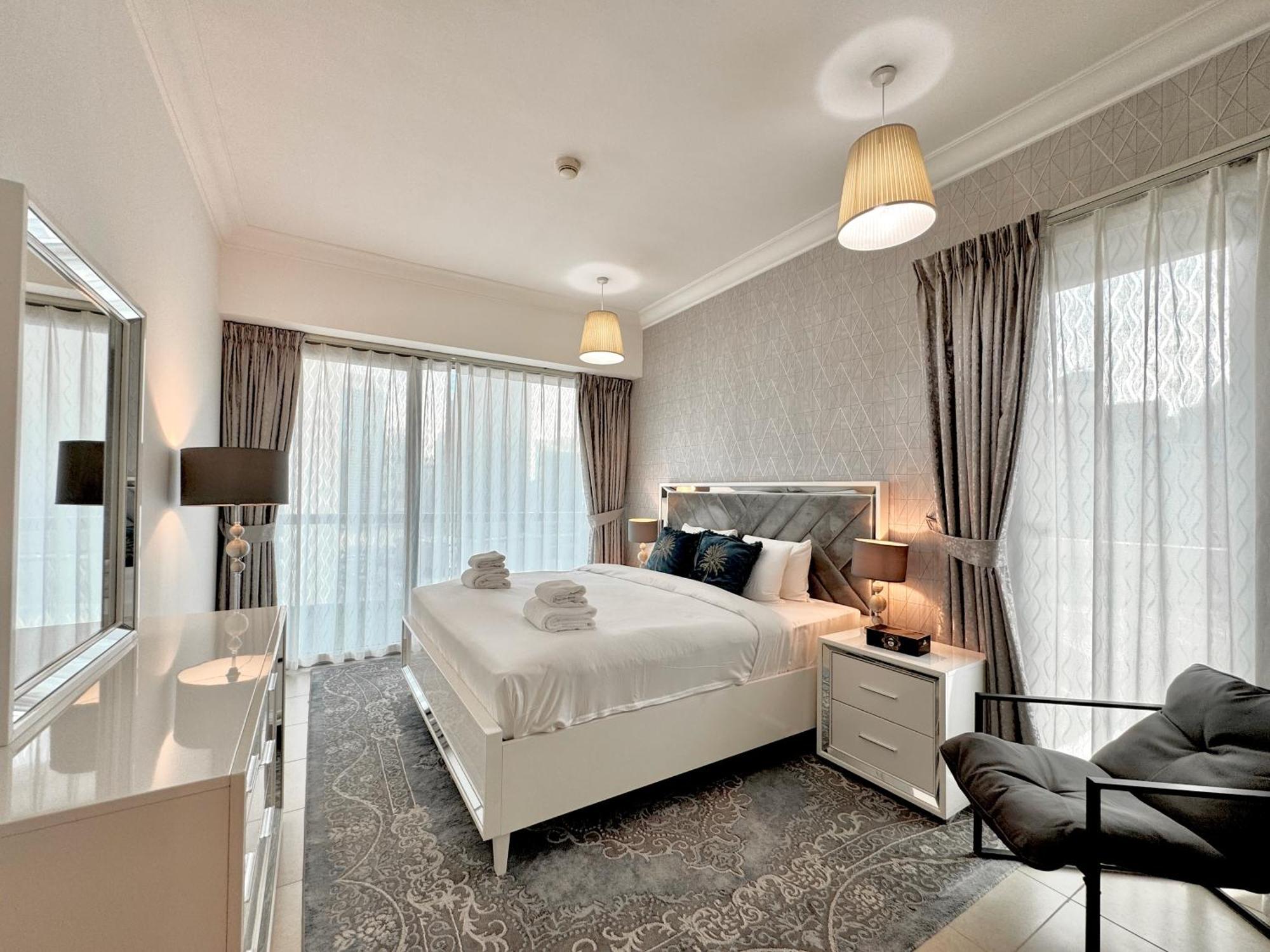 Apartment 1br Gem In The Heart Of The *